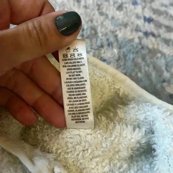 SKIMS cozy knit cropped quarter zip SMALL/MEDIUM - Picture 6 of 7